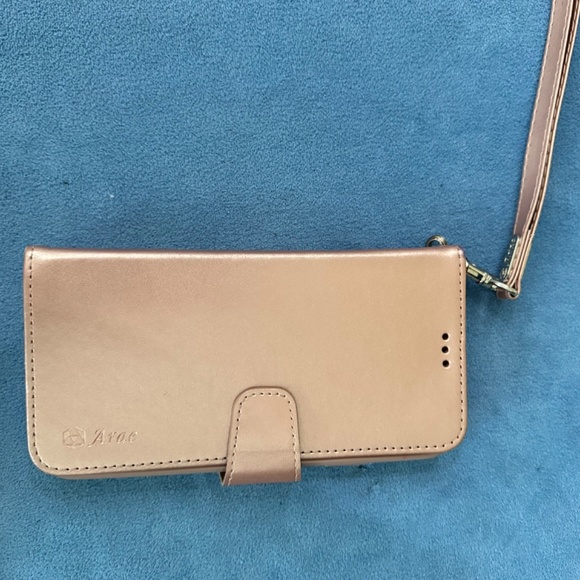 2 /I phone 11 pro , wallet phone cases - Picture 2 of 7